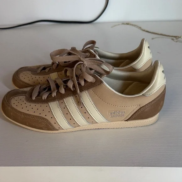 adidas gazelle silver green womens adidas Originals Women´s Handball Spezial